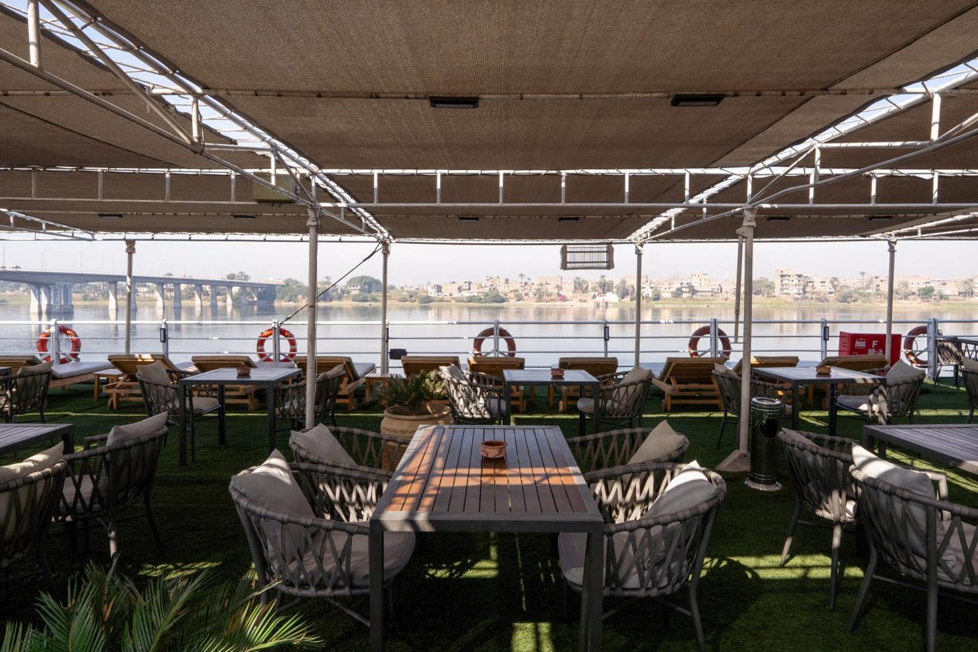 Magic I Nile Cruise Deluxe Boat The Scheduled Departure Is On Saturday For A 7-Day Nile Cruise Otel Luksor Dış mekan fotoğraf